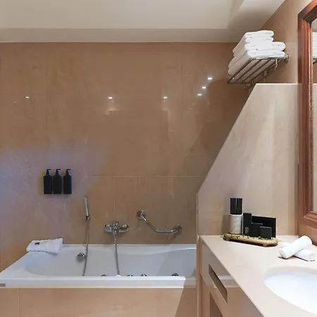 منتجع Seafos Luxury & - Limited Edition By Leonardo