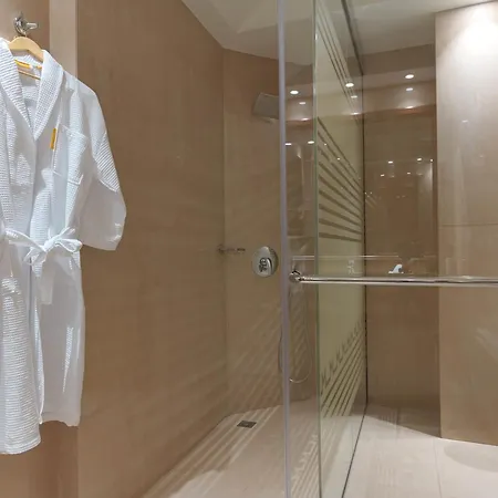 Seafos Luxury & - Limited Edition By Leonardo