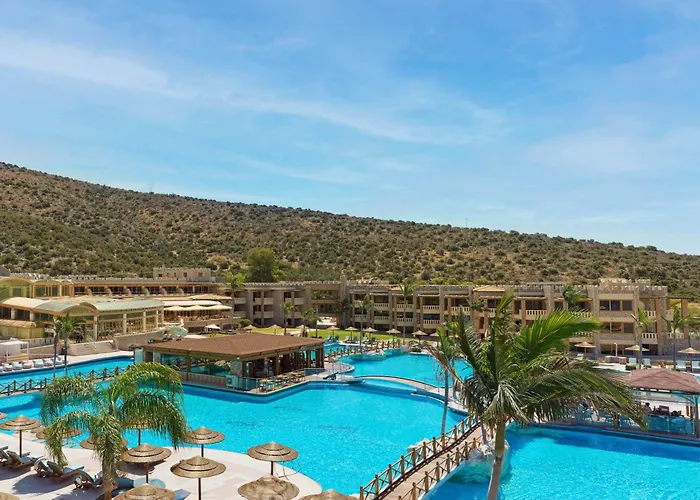 Seafos Luxury & - Limited Edition By Leonardo Rezort